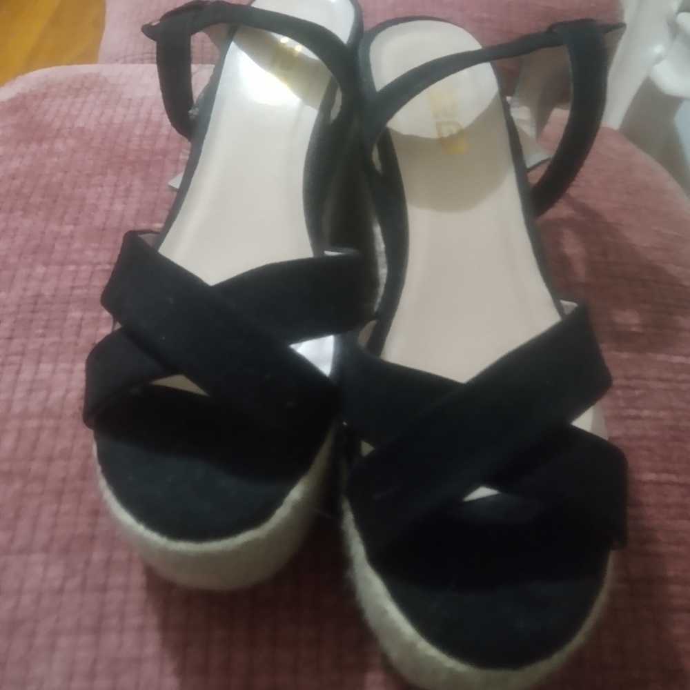 X2B Sandals Women’s Size 10 Black Vegan Suede Platform Wedge Espadrille Strappy